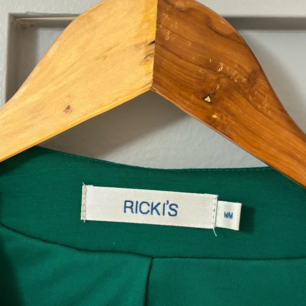 Ricki’s green stretch blazer - Picture 6 of 6